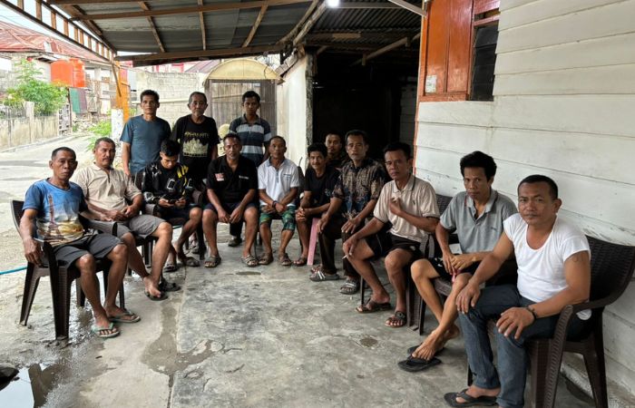 Warga Desa Oyom, Kecamatan Lampasio, Kabupaten Tolitoli